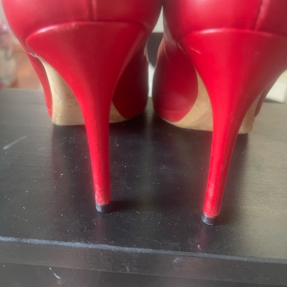 Classic Gucci red pump - Picture 4 of 5